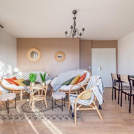 Luxe Flat For 7 - Fairytale Factory Apartment Биси Сен Жорж Екстериор снимка